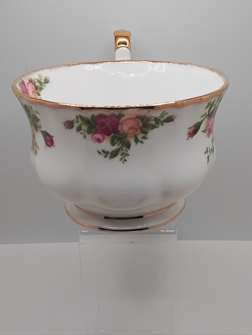 Vintage 1962 Royal Albert Old Country Roses China Tea/Coffee Cup and Saucer Set - Picture 11 of 15